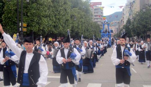 Banda de Gaitas "Ciudad de Oviedo".