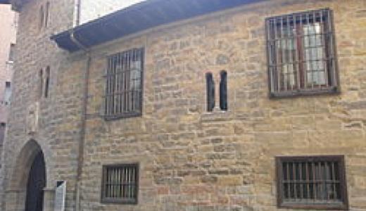 Fachada Cámara de Comptos