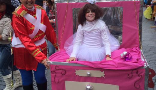 Caja de música (Mejor disfraz infantil)