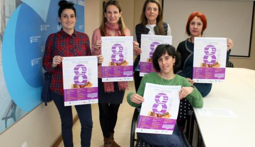 La Concejala Marisa Marqués con María Muñoz (CC.OO), Olga Díez (UGT), María Palacios de STEILAS e Irene Royo (Concejala del PPN).