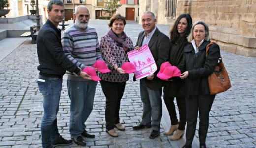 Rubén Olmo y Paco Muñoz(C.A.Ribera), Ana Ros (Pta.Saray), Jesús Álava (Deportes), Natalia Castro (Bienestar Social y Mujer) y Anichu Agüera (Consejo Municipal de la Mujer)